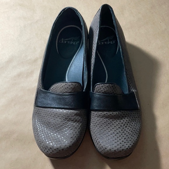 Dansko Shoes - Dansko Oksana